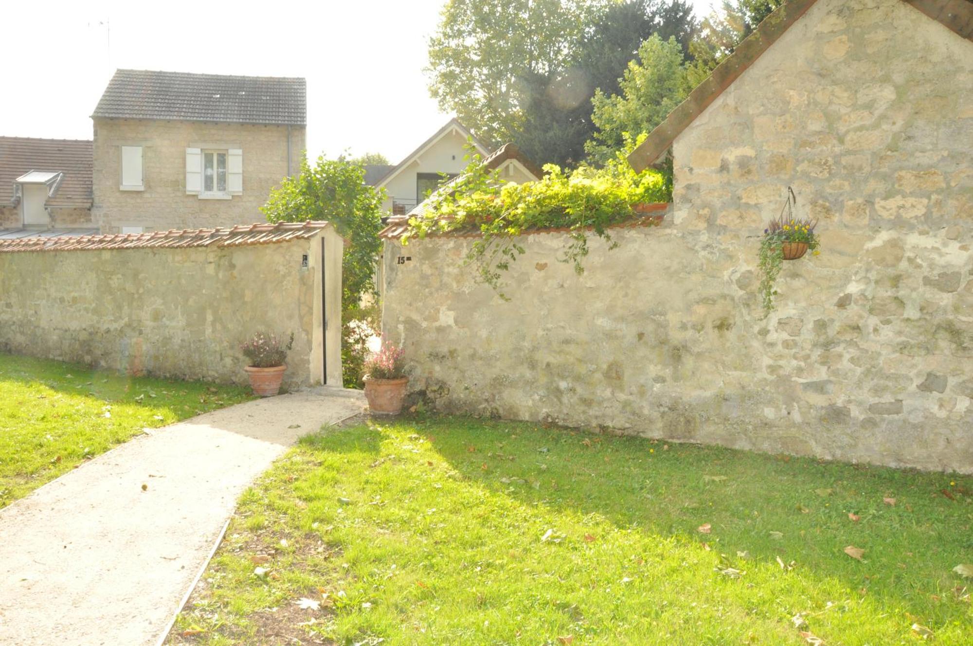 Nouveau Au Coeur De L'Isle Adam - Le Clos De L'Isle Bed & Breakfast Exterior foto